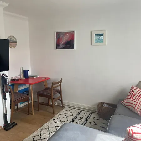 Beach Hideaway Shanklin Exterior photo